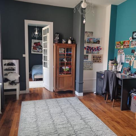 Maison 8 pièces 326.38 m2