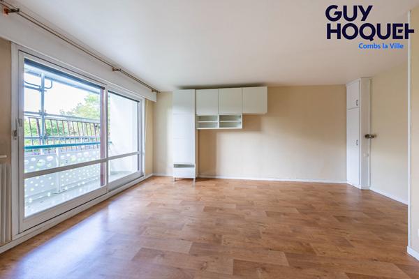 À louer : Appartement 1 pièce à Combs-la-Ville