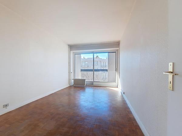 Grand appartement T2 avec vue sur le Canigou