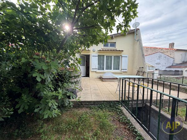 Vente immeuble Pons : 176 000 € - AJP Immobilier Pons