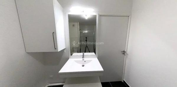 Location                                                      Appartement
                        
                     2 pièces                      40 m2                     à Asnières-sur-Seine