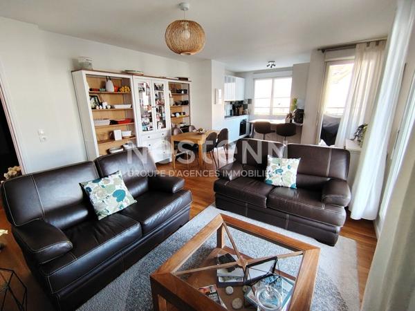 A VENDRE MONTIGNY VILLAGE SUPERBE 5 PIECES 93m² EN ETAGE AVEC DEUX TERRASSES ET ASCENSEUR