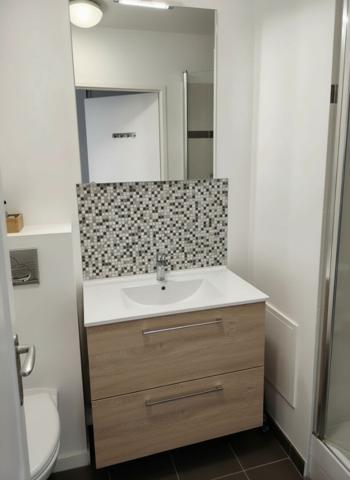 A VENDRE MONTIGNY VILLAGE SUPERBE 5 PIECES 93m² EN ETAGE AVEC DEUX TERRASSES ET ASCENSEUR