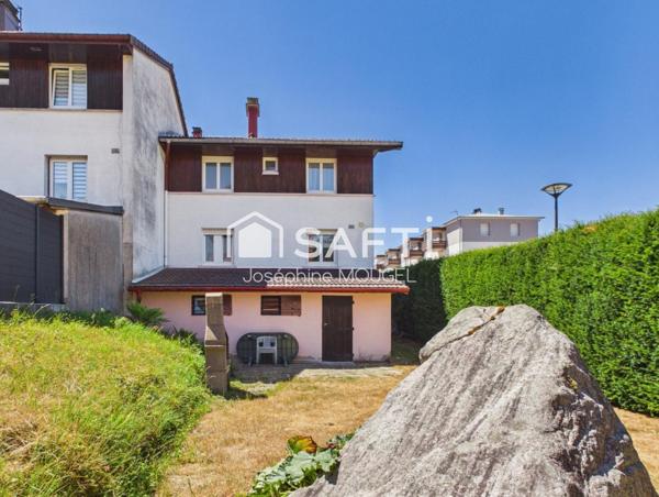 ? Maison mitoyenne avec beaux volumes – Gérardmer (88400)