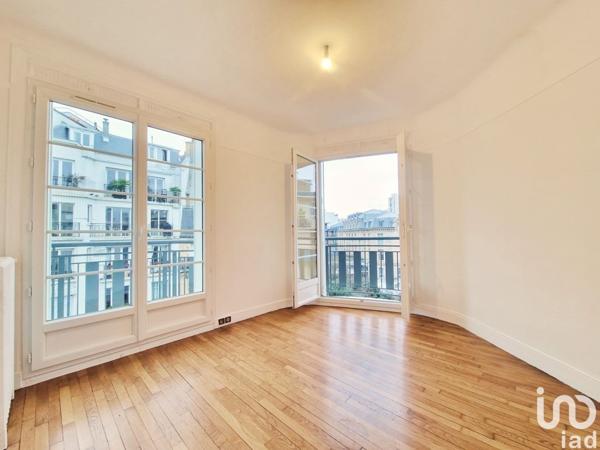 Appartement 3 pièces de 54 m² à Paris (75020)