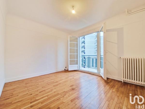 Appartement 3 pièces de 54 m² à Paris (75020)