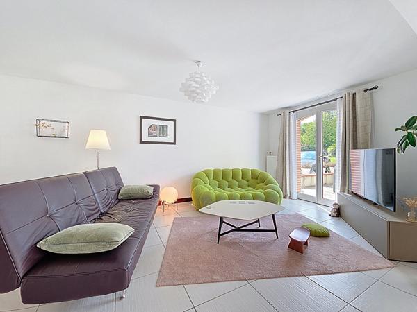 Maison de village à vendre - T5 de138 m² - Terrasse, garage & jardin - Hyper centre de Castanet-Tolosan.