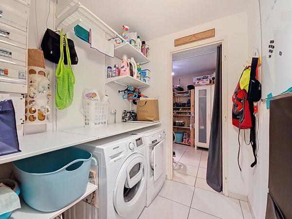 Maison de village à vendre - T5 de138 m² - Terrasse, garage & jardin - Hyper centre de Castanet-Tolosan.