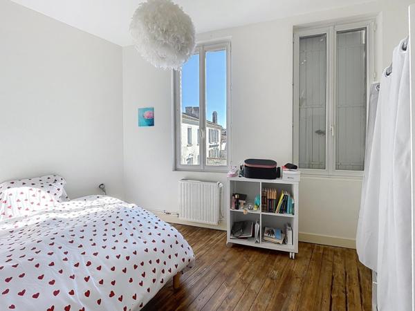 Maison 105 m² – 3 chambres – Pièce de vie 40 m² – Proche Angoulême