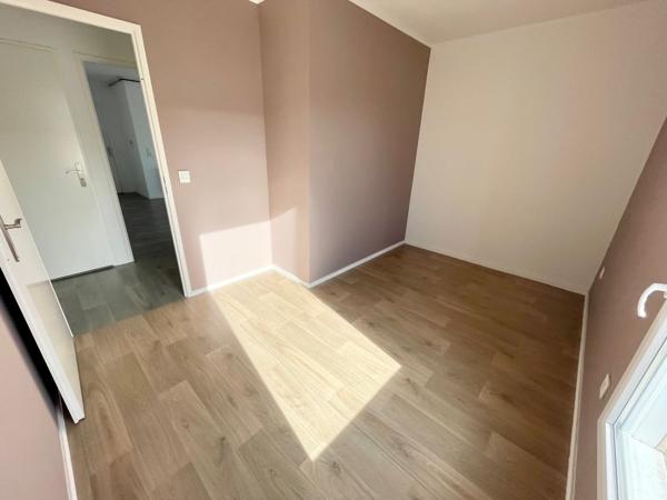 Au dernier étage avec ascenseur, 4 pièces de 73 m² avec terrasse