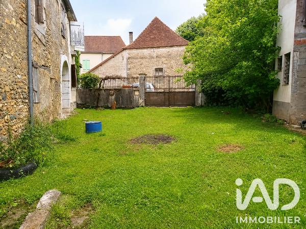 Maison à vendre 9 pièces 200 m² Bugnein