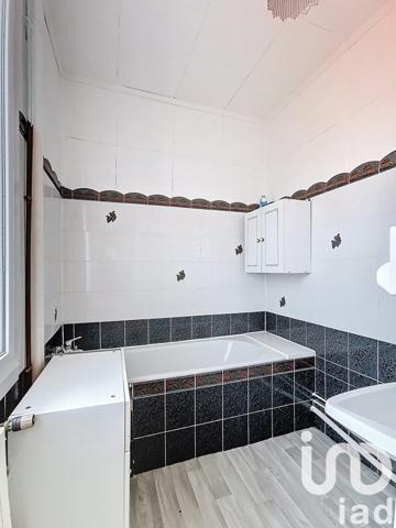 Maison 6 pièces de 160 m² à Créances (50710)