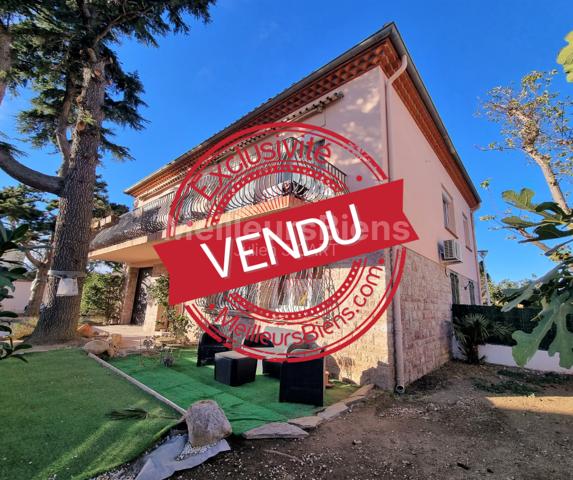 Maison 3 traces traditionnelle de 193 m2 avec appartement indépendant