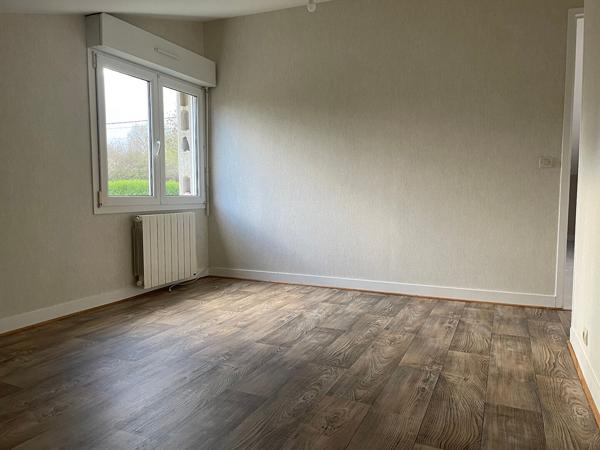 Appartement T2 refait à neuf 61.78m2 au sol 1e étage