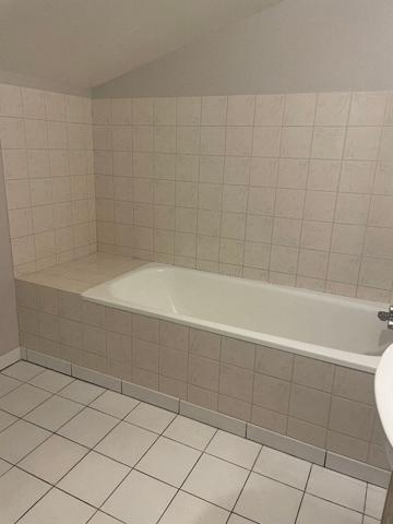 Appartement T2 refait à neuf 61.78m2 au sol 1e étage
