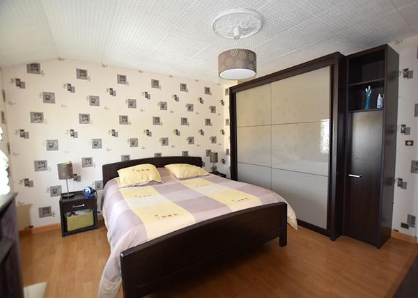 à vendre à Combs-la-Ville Maison 6 pièces - Réf 8977