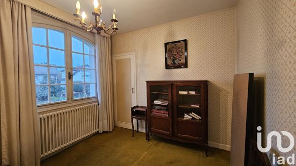 Maison 6 pièces de 181 m² à Aurillac (15000)