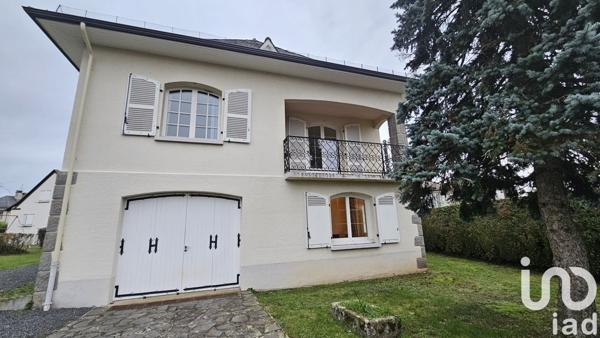 Maison 6 pièces de 181 m² à Aurillac (15000)