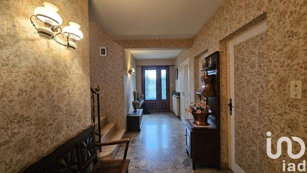 Maison 6 pièces de 181 m² à Aurillac (15000)