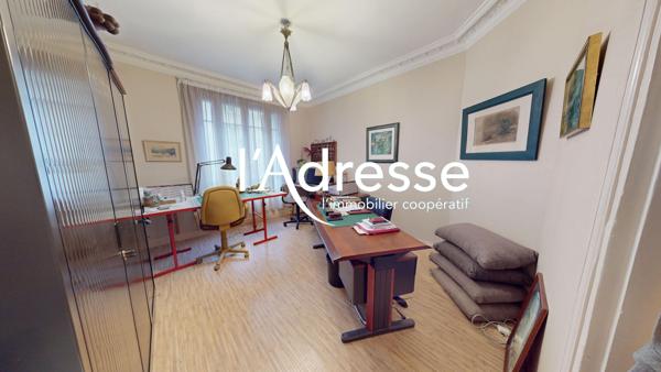 Bureaux - 2P // Idéal profession libérale - 46.5m² - St Mandé