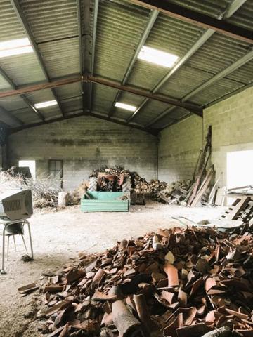 Propriété de 2 maisons, au coeur de 40 Ha de forêts et prairies