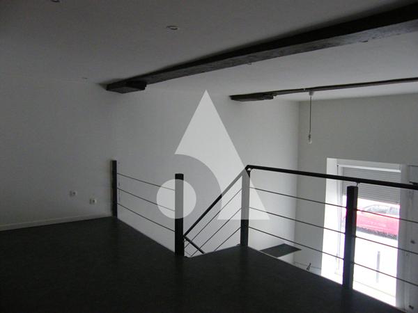 Local commercial 3 pièces 55 m2