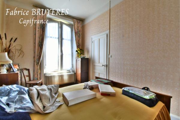 Maison à vendre 4 pièces USSEL (19)