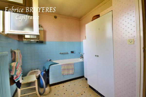 Maison à vendre 4 pièces USSEL (19)