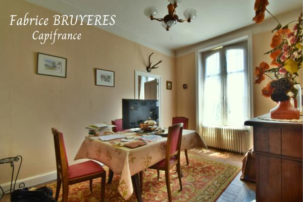 Maison à vendre 4 pièces USSEL (19)