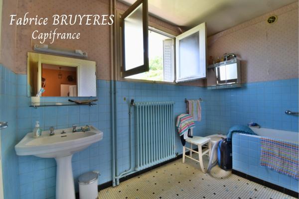 Maison à vendre 4 pièces USSEL (19)