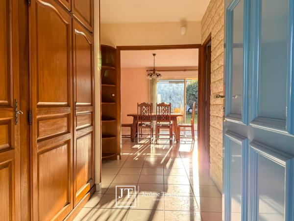 Maison
                                                                                                                                                                                                                                                                                                                        3 pièce(s)                                                                                                                                                                                                          2 chambre(s)                                                                                                                                                                                                          101  m²