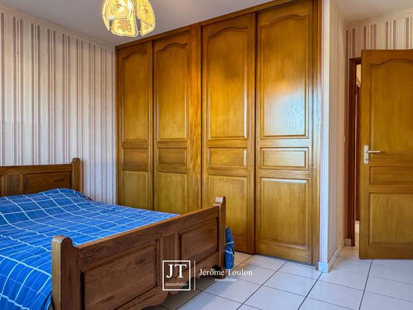 Maison
                                                                                                                                                                                                                                                                                                                        3 pièce(s)                                                                                                                                                                                                          2 chambre(s)                                                                                                                                                                                                          101  m²