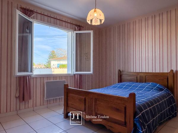 Maison
                                                                                                                                                                                                                                                                                                                        3 pièce(s)                                                                                                                                                                                                          2 chambre(s)                                                                                                                                                                                                          101  m²