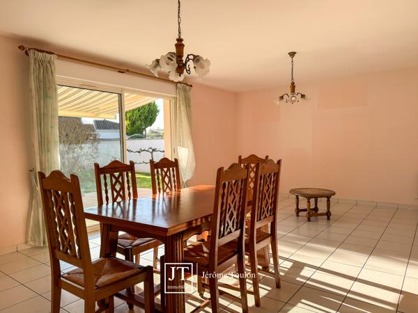 Maison
                                                                                                                                                                                                                                                                                                                        3 pièce(s)                                                                                                                                                                                                          2 chambre(s)                                                                                                                                                                                                          101  m²