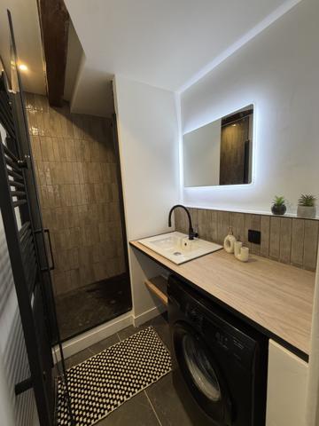 Appartement 3 pièces rénové AURILLAC (15) avec le charme de