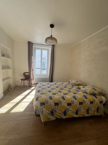 Appartement 3 pièces rénové AURILLAC (15) avec le charme de