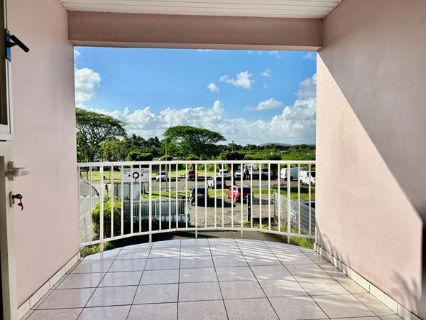 Appartement 3 pièces à louer à Rivière Salée - 64.86 m² avec balcon et véranda