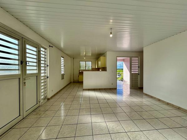 Appartement 3 pièces à louer à Rivière Salée - 64.86 m² avec balcon et véranda