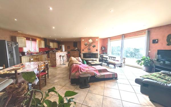 Maison à vendre    4 pièces • 152 m2 Oms