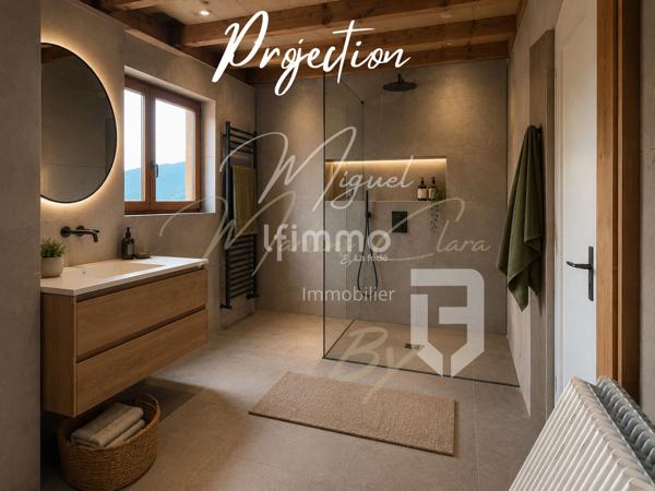 Maison mitoyenne à rénover avec fort potentiel