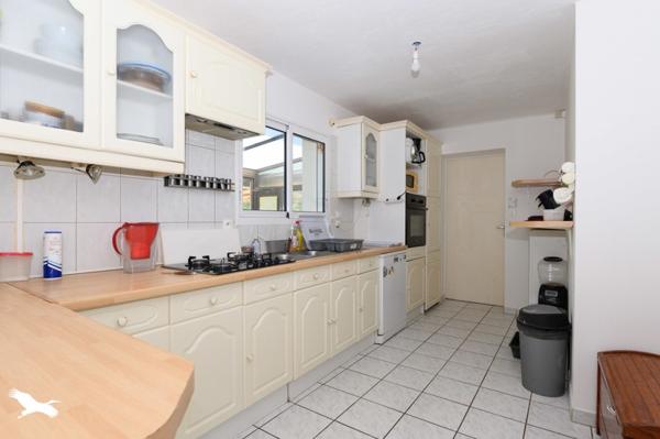 Maison 293 216 € Hennebont 6 p 93 m² DPE D