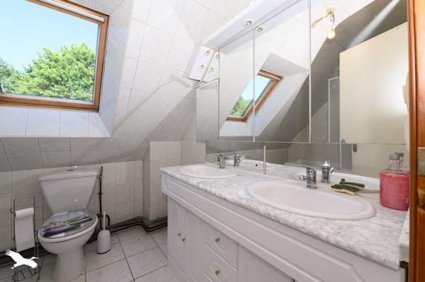 Maison 293 216 € Hennebont 6 p 93 m² DPE D