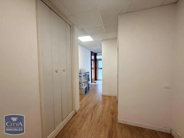 Local commercial à vendre 75m²