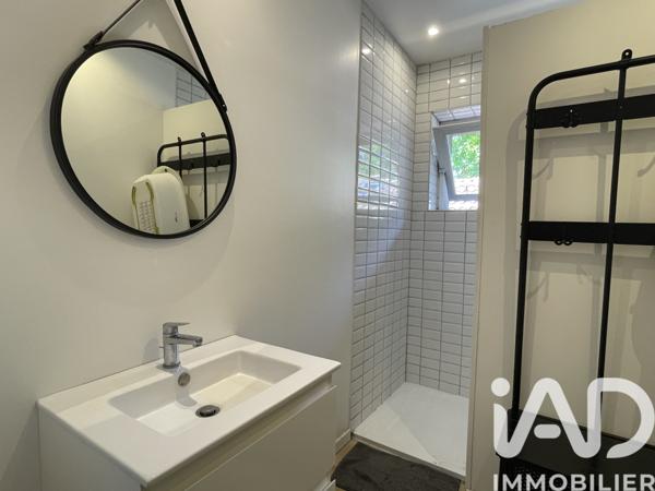 Maison à vendre 10 pièces 240 m² Saubrigues