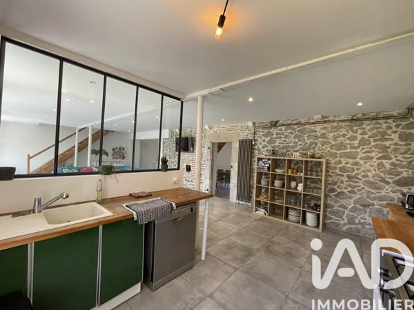 Maison à vendre 10 pièces 240 m² Saubrigues