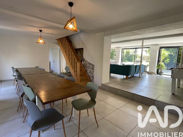 Maison à vendre 10 pièces 240 m² Saubrigues