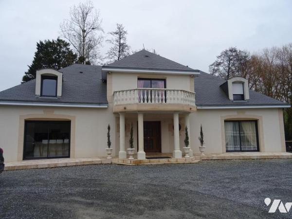 MAISON A VENDRE AU GENEST-SAINT-ISLE (53940)