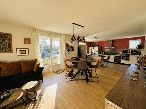 NIORT - Saint Liguaire - Maison familiale de 175 m2 + piscine