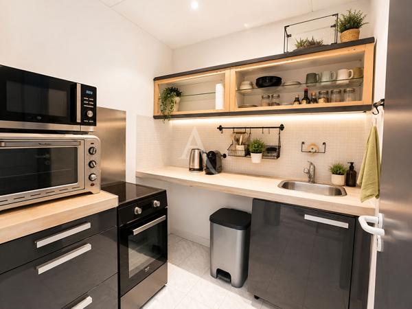 BOISSY-SAINT-LÉGER - BUREAUX PROFESSIONNELS DE 25 m2 - À 5 MINUTES A PIED DU RER A