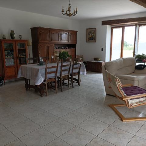 TOUT CONFORT - 2 mn A PIED DES COMMERCES !!!